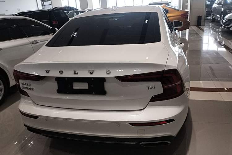 Used Volvo S60 2021 T4 Zhiyi Luxury Edition Rear