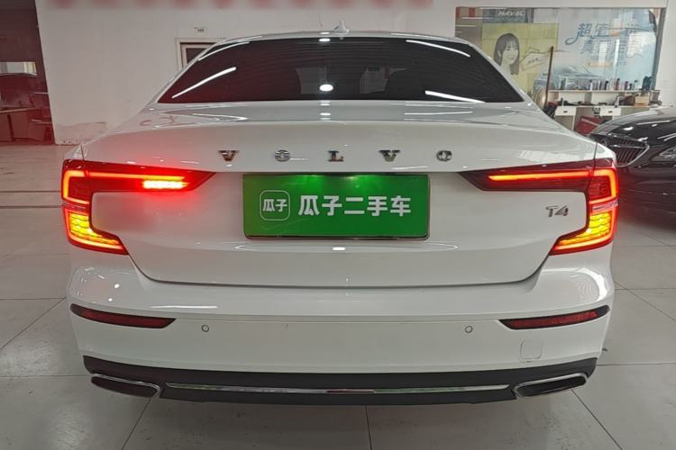 Used Volvo S60 2021 T4 Zhiyuan Luxury Edition Rear