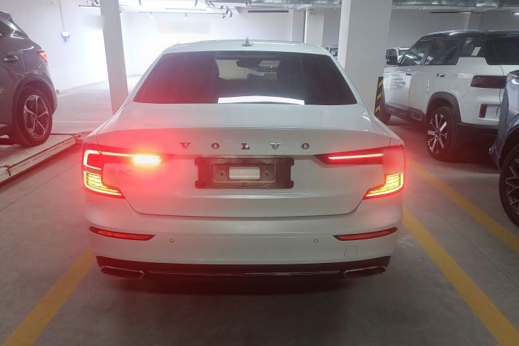 Used Volvo S60 2021 T4 Zhiyuan Luxury Edition Rear