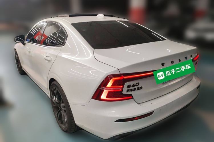 Used Volvo S60 2021 T4 Zhiyi Luxury Edition Rear Left 45 Deg