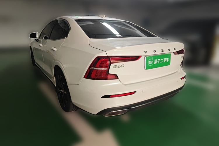 Used Volvo S60 2021 T4 Zhiyi Luxury Edition Rear Left 45 Deg