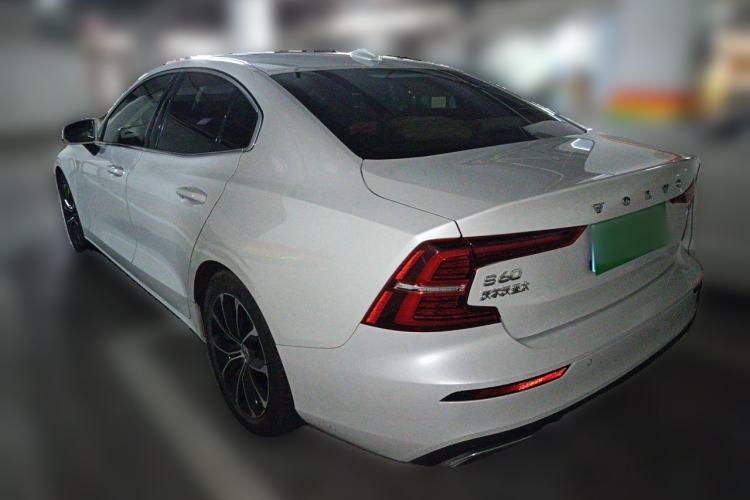Used Volvo S60 2021 T4 Zhiyi Luxury Edition Rear Left 45 Deg