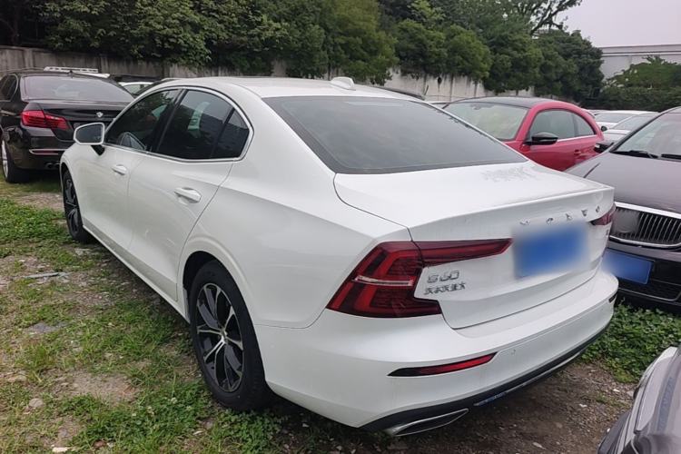Used Volvo S60 2021 T4 Zhiyi Luxury Edition Rear Left 45 Deg