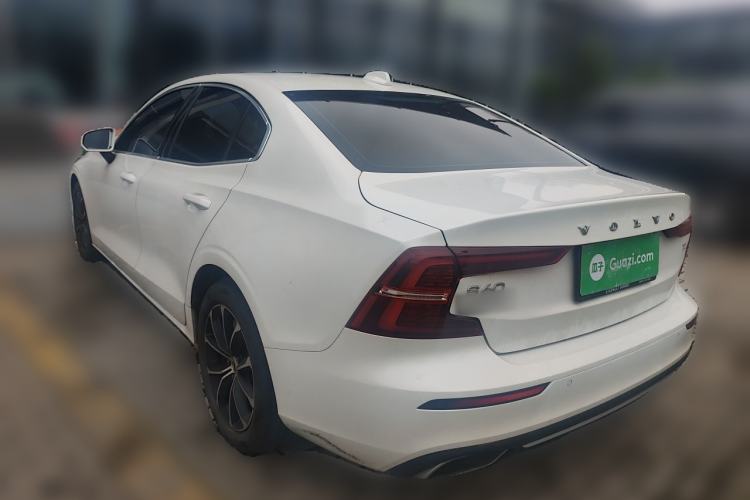 Used Volvo S60 2021 T4 Zhiyi Luxury Edition Rear Left 45 Deg