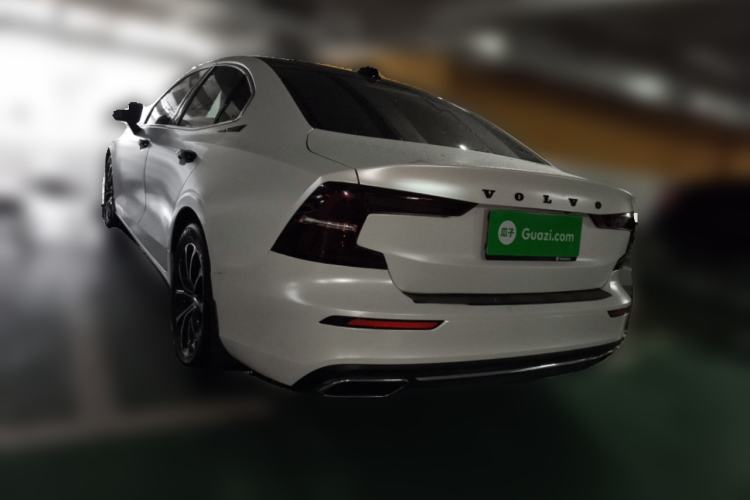 Used Volvo S60 2021 T4 Zhiyi Luxury Edition Rear Left 45 Deg