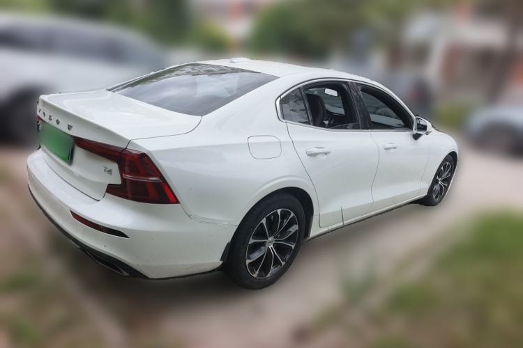 Used Volvo S60 2021 T4 Zhiyi Luxury Edition Rear Right 45 Deg