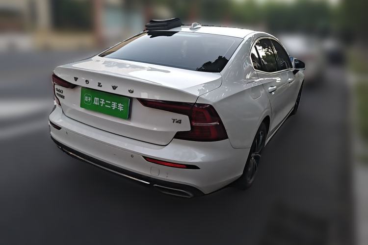 Used Volvo S60 2021 T4 Zhiyi Luxury Edition Rear Right 45 Deg