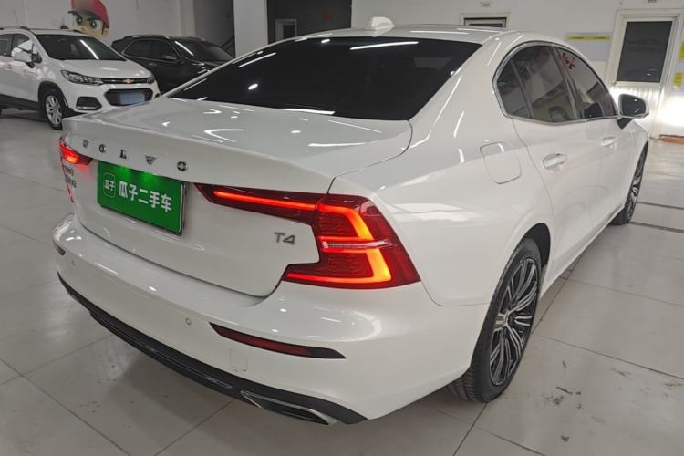 Used Volvo S60 2021 T4 Zhiyuan Luxury Edition Rear Right 45 Deg