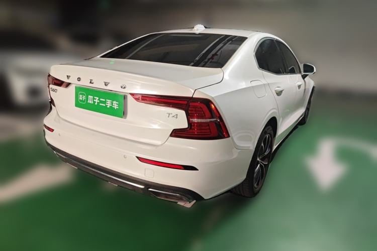 Used Volvo S60 2021 T4 Zhiyi Luxury Edition Rear Right 45 Deg