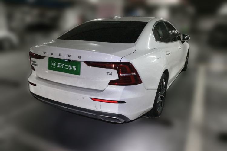 Used Volvo S60 2021 T4 Zhiyi Luxury Edition Rear Right 45 Deg
