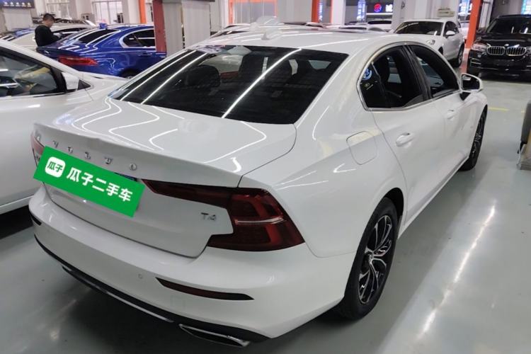 Used Volvo S60 2021 T4 Zhiyi Luxury Edition Rear Right 45 Deg