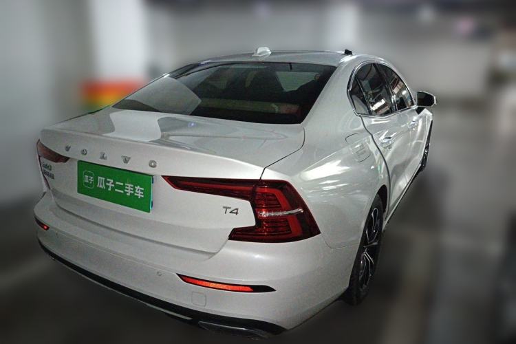 Used Volvo S60 2021 T4 Zhiyi Luxury Edition Rear Right 45 Deg