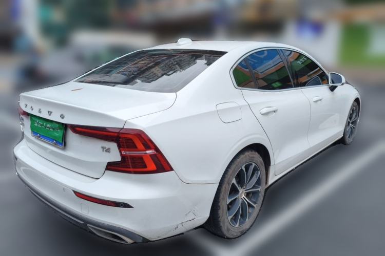 Used Volvo S60 2021 T4 Zhiyi Luxury Edition Rear Right 45 Deg