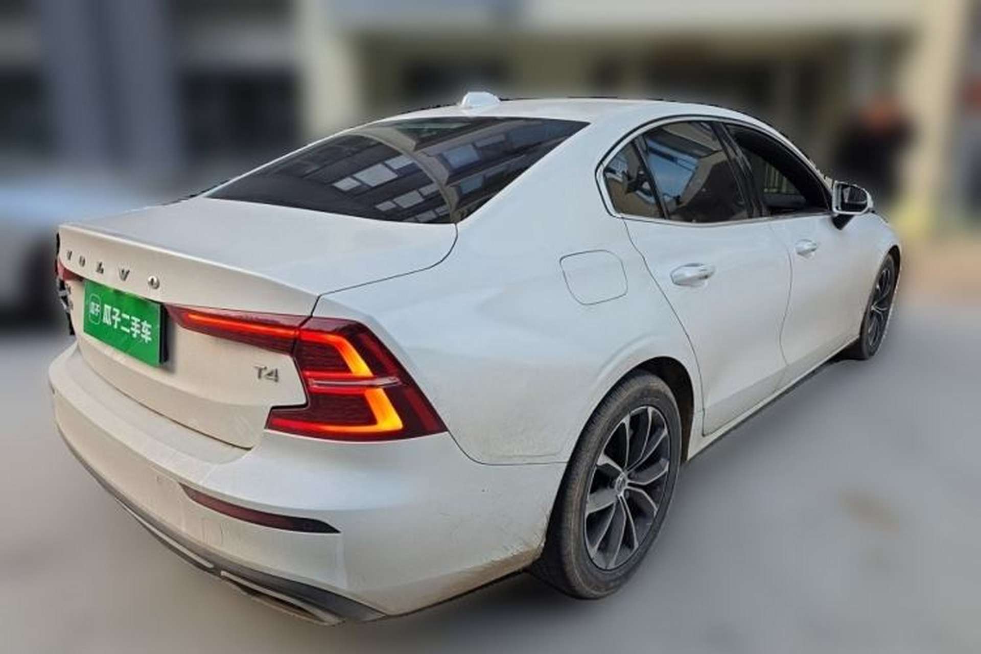 Used Volvo S60 2021 T4 Zhiyi Luxury Edition Rear Right 45 Deg
