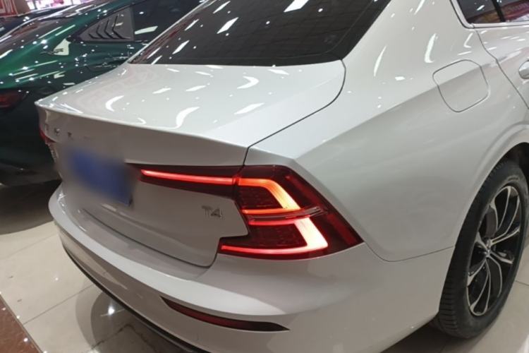Used Volvo S60 2021 T4 Zhiyi Luxury Edition Rear