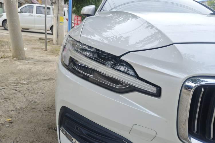 Used Volvo S60 2021 T4 Zhiyuan Luxury Edition Right Front Headlight