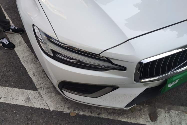 Used Volvo S60 2021 T4 Zhiyi Luxury Edition Right Front Headlight