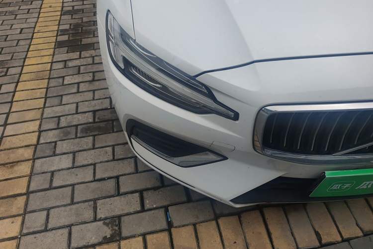 Used Volvo S60 2021 T4 Zhiyi Luxury Edition Right Front Headlight