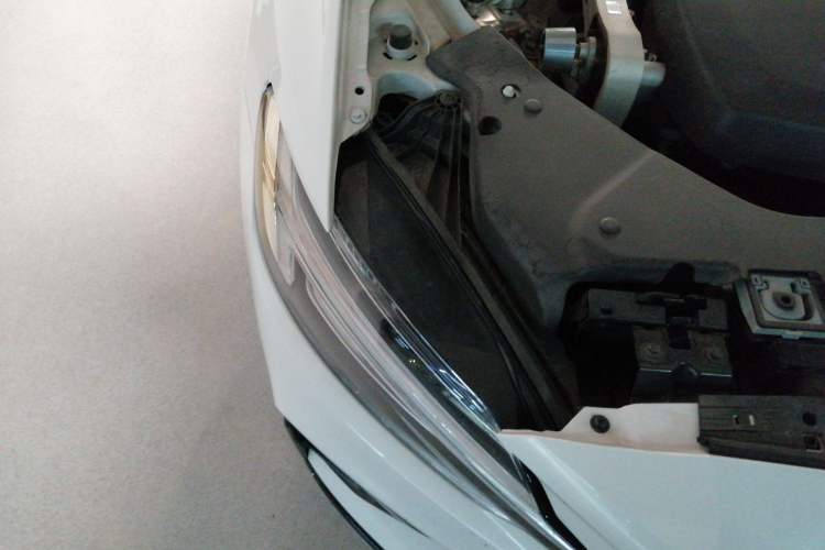 Used Volvo S60 2021 T4 Zhiyuan Sport Edition Right Front Headlight