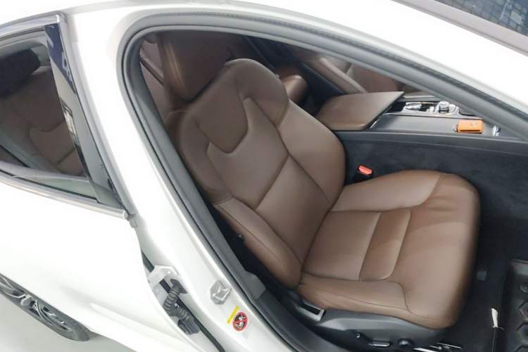 Used Volvo S60 2021 T4 Zhiyi Luxury Edition Right Front Seat