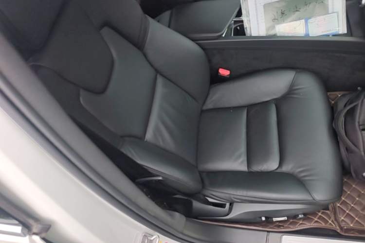 Used Volvo S60 2021 T4 Zhiyi Luxury Edition Right Front Seat