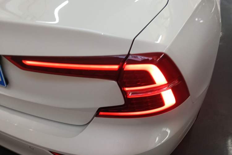 Used Volvo S60 2021 T4 Zhiyi Luxury Edition Right Rear Taillight