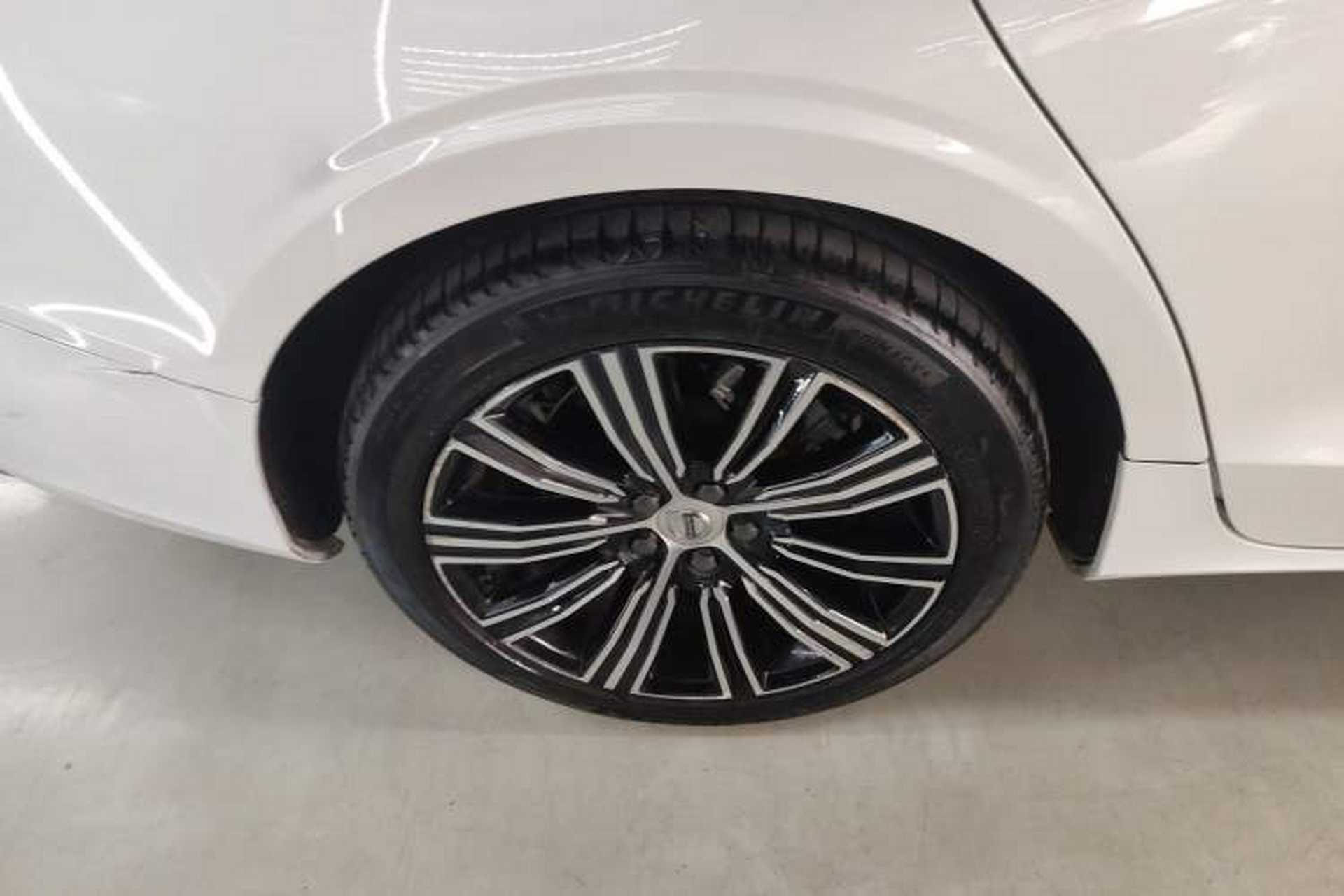 Used Volvo S60 2021 T4 Zhiyuan Luxury Edition Right Rear Wheel Hub