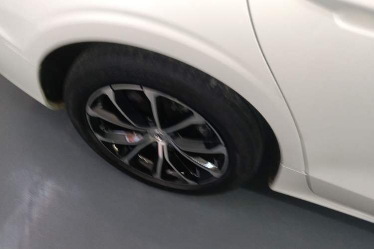 Used Volvo S60 2021 T4 Zhiyi Luxury Edition Right Rear Wheel Hub