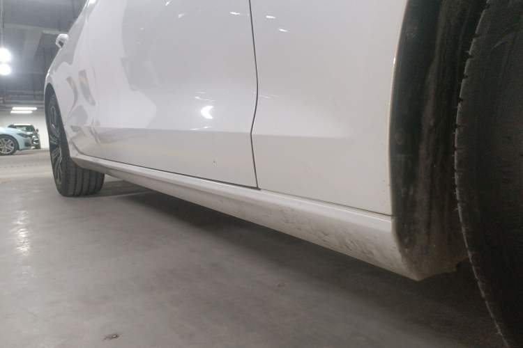 Used Volvo S60 2021 T4 Zhiyuan Luxury Edition Right Side Sill