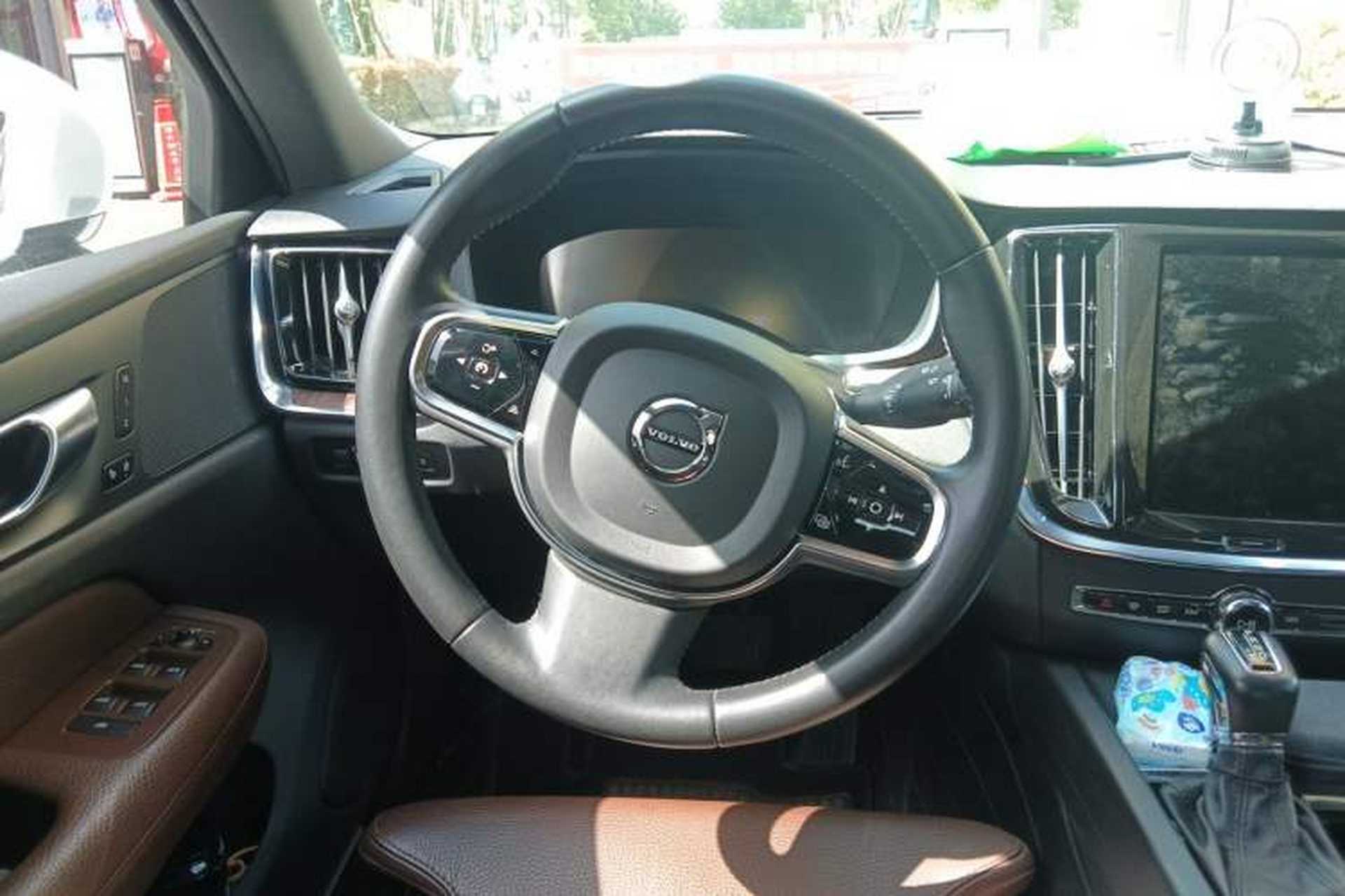 Used Volvo S60 2021 T4 Zhiyuan Luxury Edition Steering Wheel