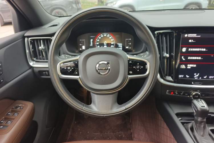 Used Volvo S60 2021 T4 Zhiyi Luxury Edition Steering Wheel