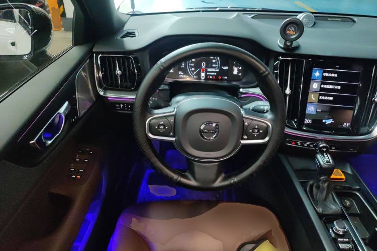 Used Volvo S60 2021 T4 Zhiyi Luxury Edition Steering Wheel