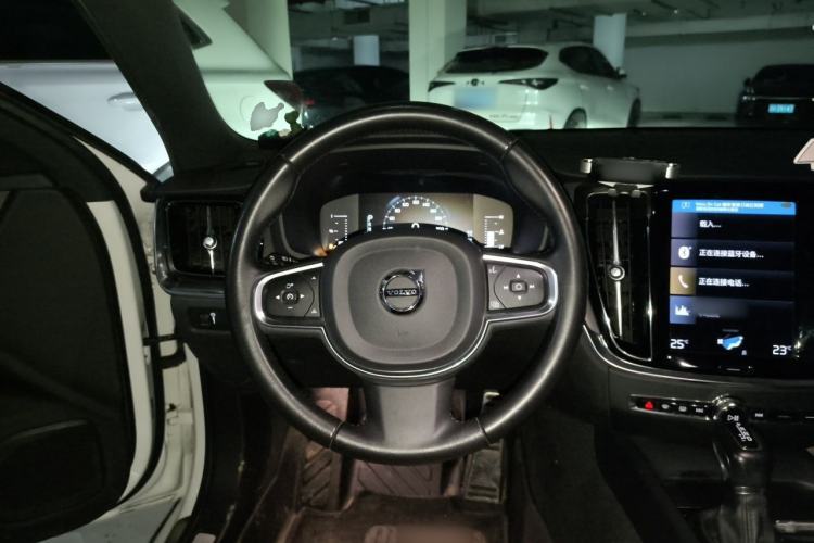 Used Volvo S60 2021 T4 Zhiyi Luxury Edition Steering Wheel