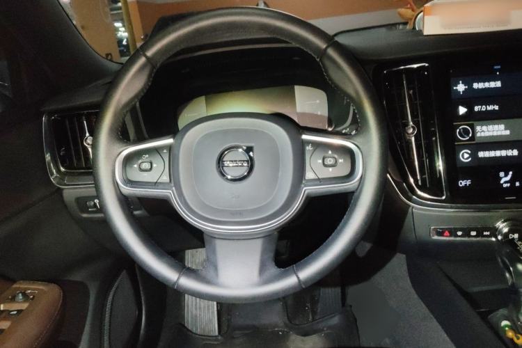 Used Volvo S60 2021 T4 Zhiyi Luxury Edition Steering Wheel