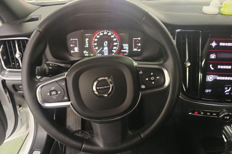Used Volvo S60 2021 T4 Zhiyi Luxury Edition Steering Wheel
