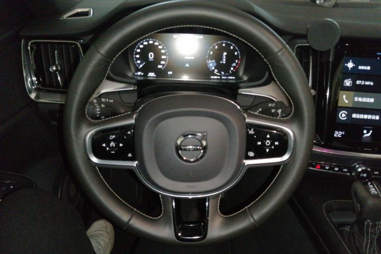 Used Volvo S60 2021 T4 Zhiyuan Sport Edition Steering Wheel