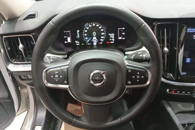 Used Volvo S60 2021 T4 Zhiyi Luxury Edition Steering Wheel