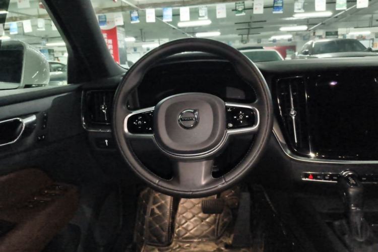 Used Volvo S60 2021 T4 Zhiyi Luxury Edition Steering Wheel