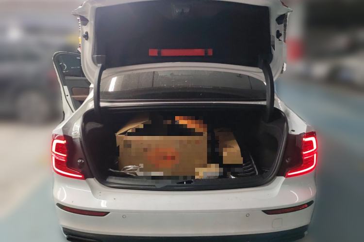 Used Volvo S60 2021 T4 Zhiyi Luxury Edition Trunk