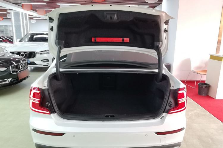 Used Volvo S60 2021 T4 Zhiyuan Luxury Edition Trunk