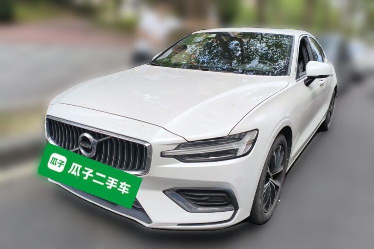 Used Volvo S60 2021 T4 Zhiyi Luxury Edition Guazi used car, China used car export, Used car for sale, Used  cars, Cheapest cars for sale