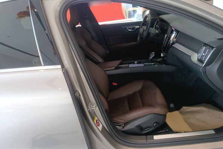Used Volvo S60 2021 T4 Zhiyi Luxury Edition Right Front Seat