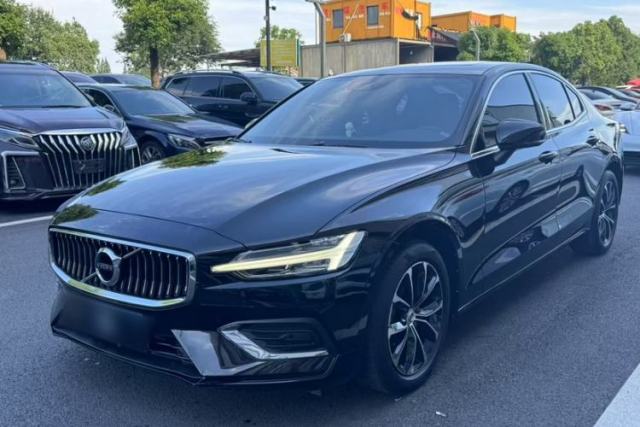 Used Volvo S60 2022 B4 Zhiyi Luxury Edition