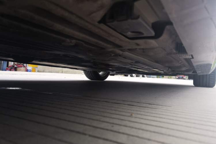 Used Volvo S60 2022 B4 Zhiyi Luxury Edition Chassis Rear Right
