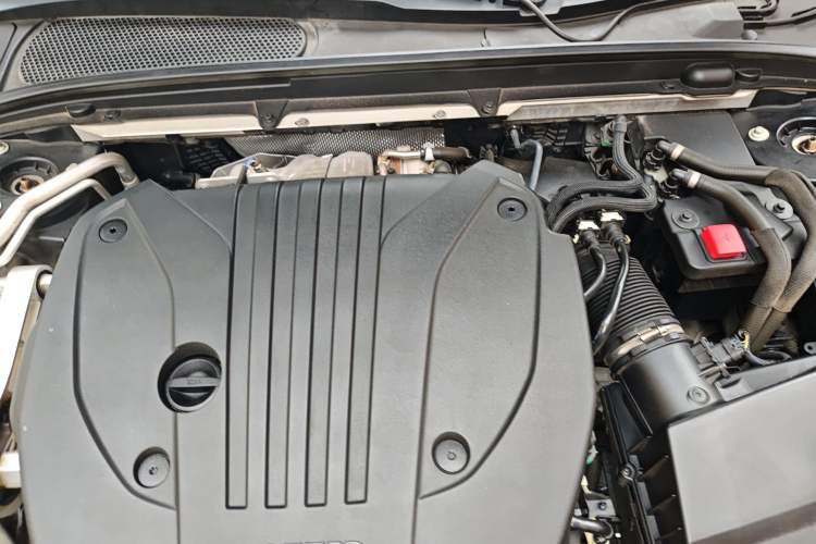 Used Volvo S60 2022 B4 Zhiyi Luxury Edition Engine Bay