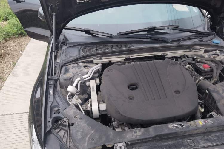Used Volvo S60 2022 B4 Zhiyi Luxury Edition Engine Bay Right