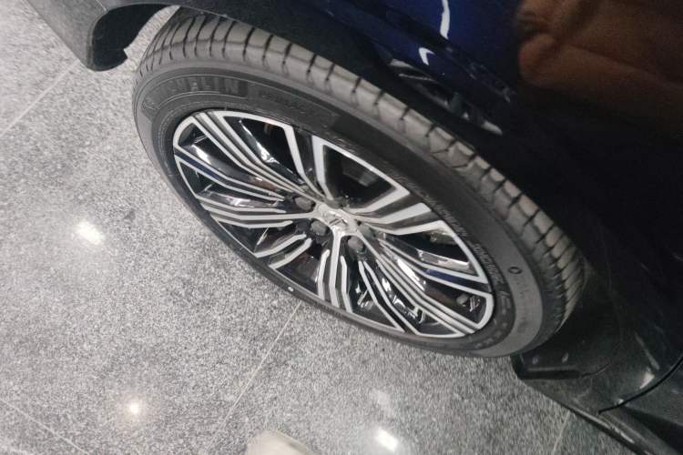 Used Volvo S60 2022 B4 Zhiyuan Luxury Edition Exterior 5