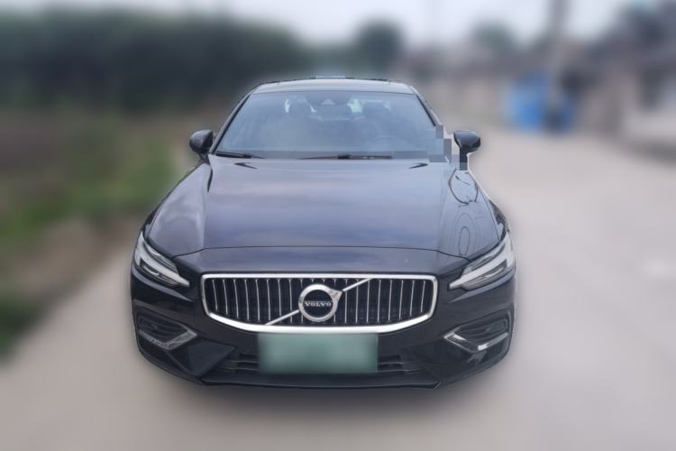 Used Volvo S60 2022 B4 Zhiyi Luxury Edition Front