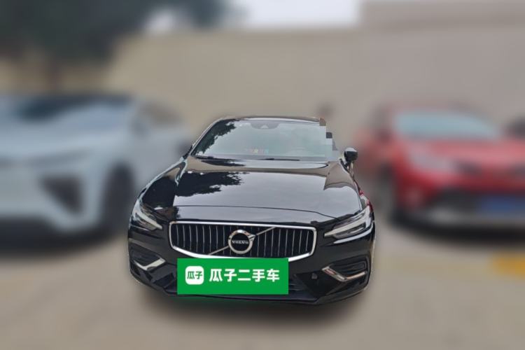 Used Volvo S60 2022 B4 Zhiyi Luxury Edition Front