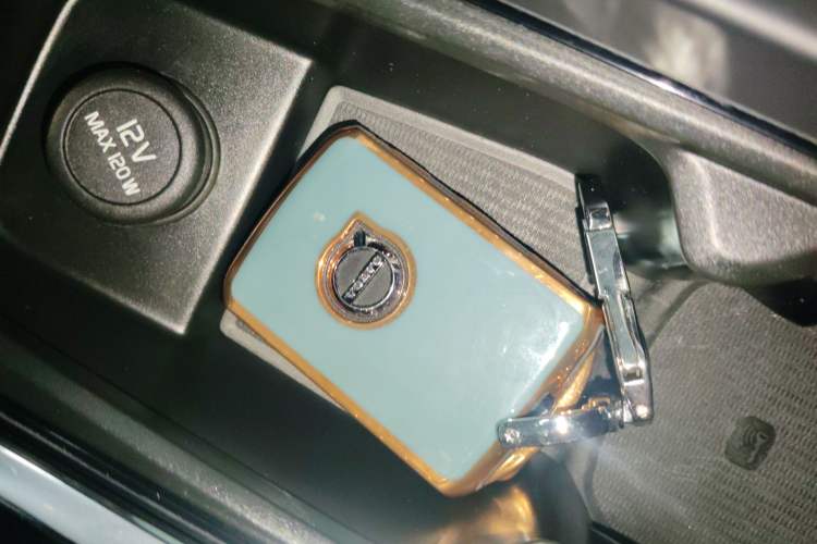 Used Volvo S60 2022 B4 Zhiyuan Luxury Edition Interior 1